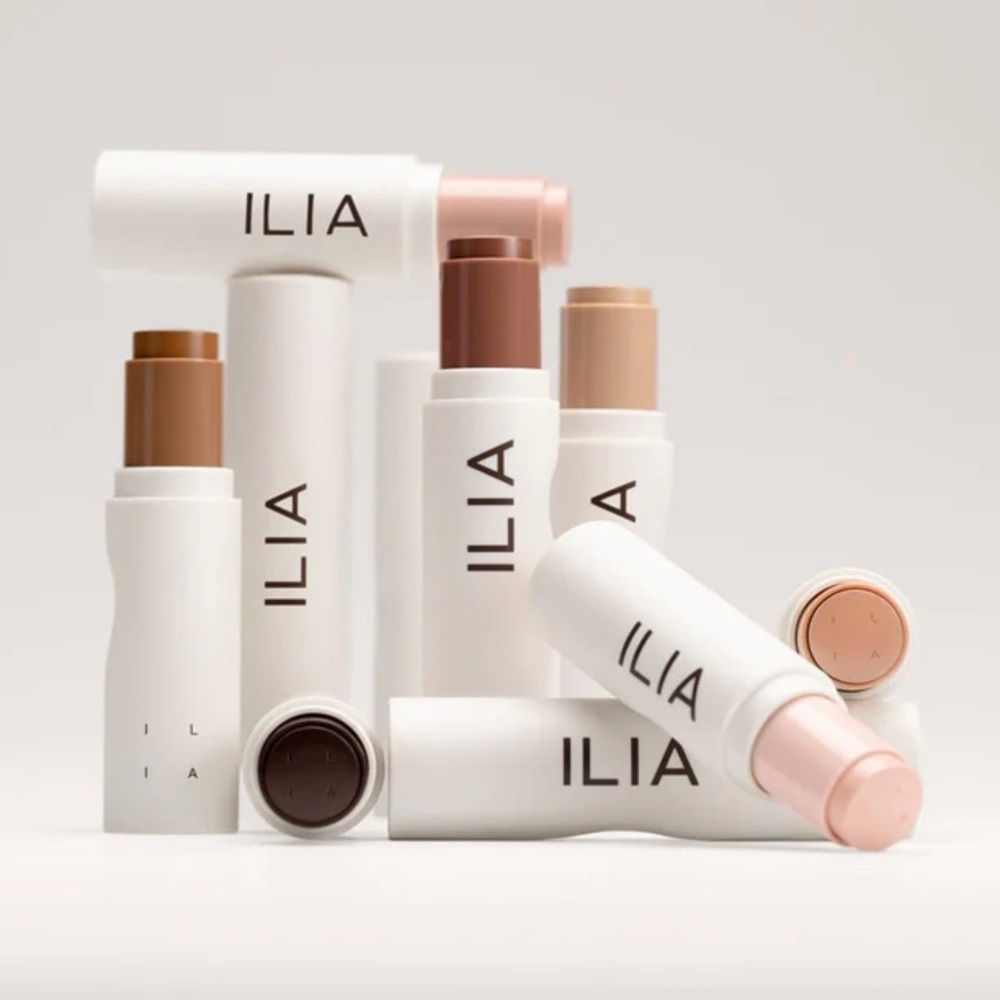 ❤️3/$10 ILIA Skin Rewind Complexion Stick sample